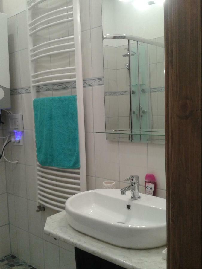 Lily Apartman Βουδαπέστη Εξωτερικό φωτογραφία